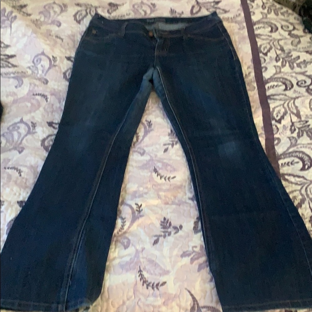 Maurices jeans